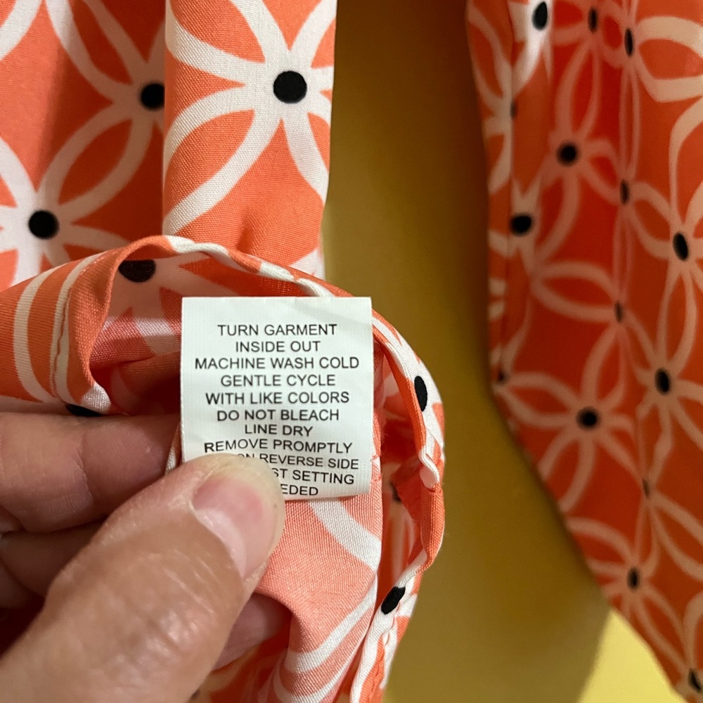 Geometric Print Roll-Tab Blouse - Orange - Picture 6 of 6